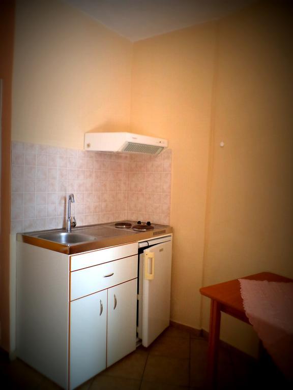 Icthyoessa Apartman Ágios Kírykos Szoba fotó